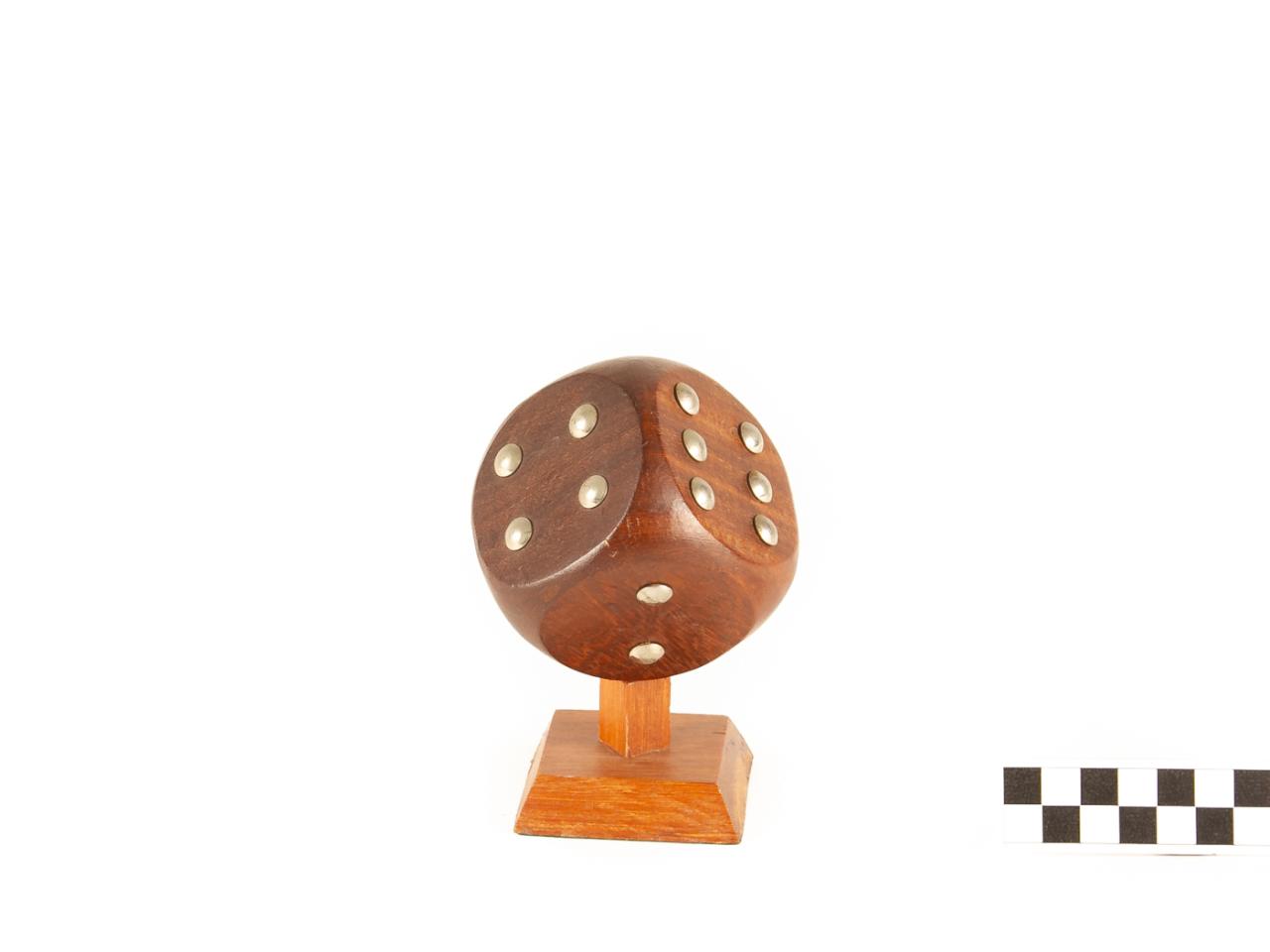 FIGURKA OZDOBNA DEKORACYJNA