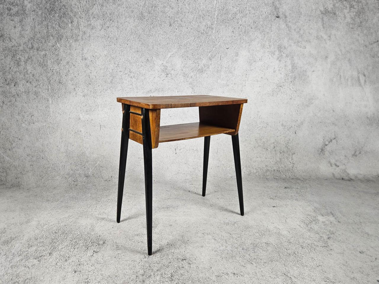 STOLIK POD RADIO, POLSKA LATA 60/70-TE