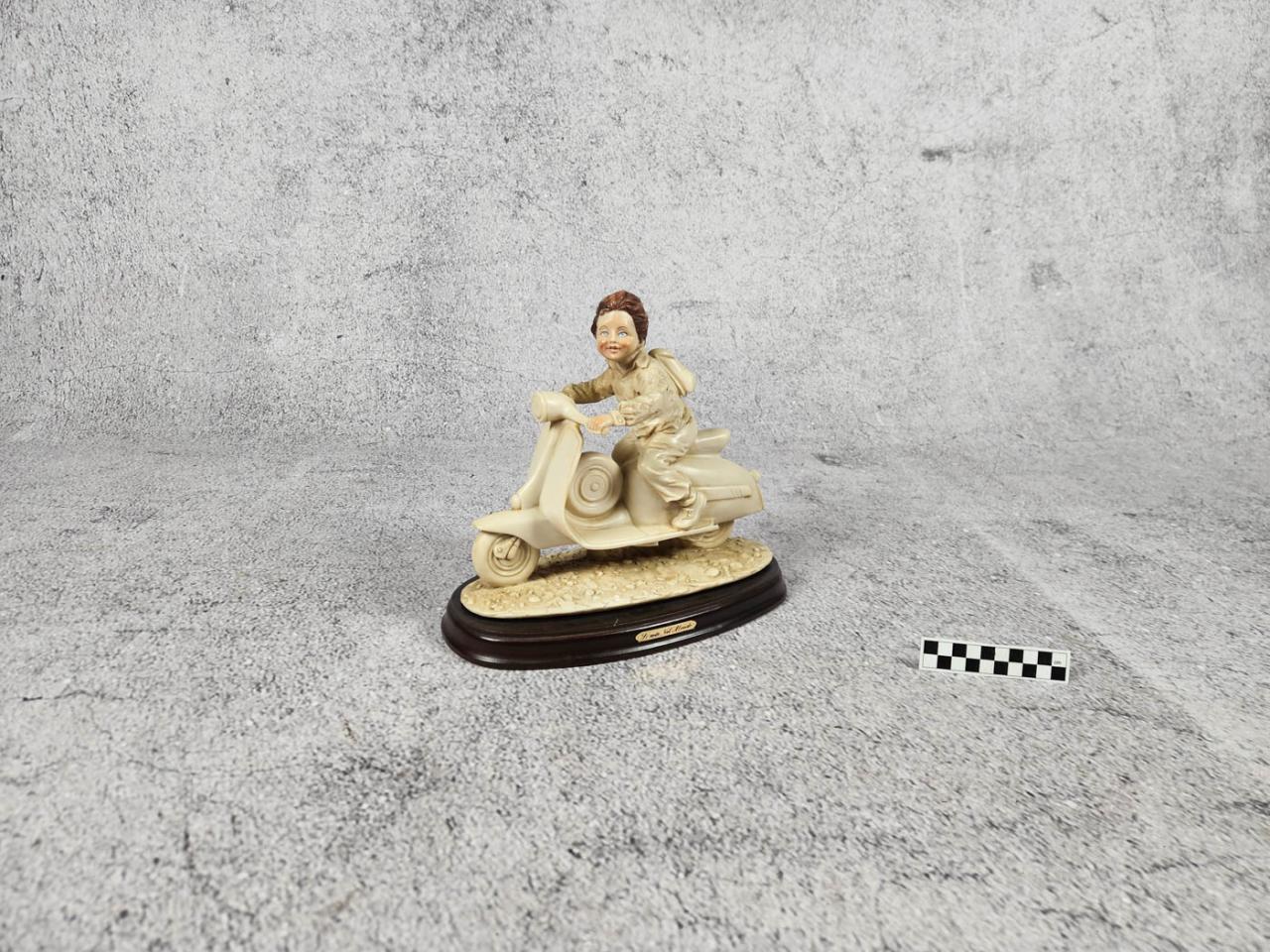 FIGURKA OZDOBNA DEKORACYJNA