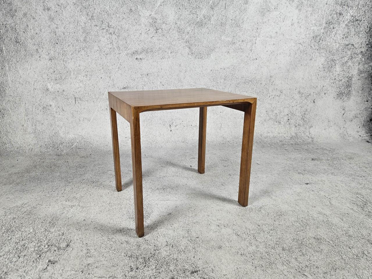 STOLIK, SKANDYNAWSKI