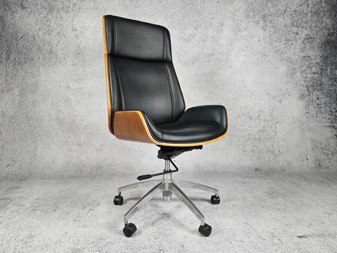 KRZESŁO BIUROWE OBROTOWE