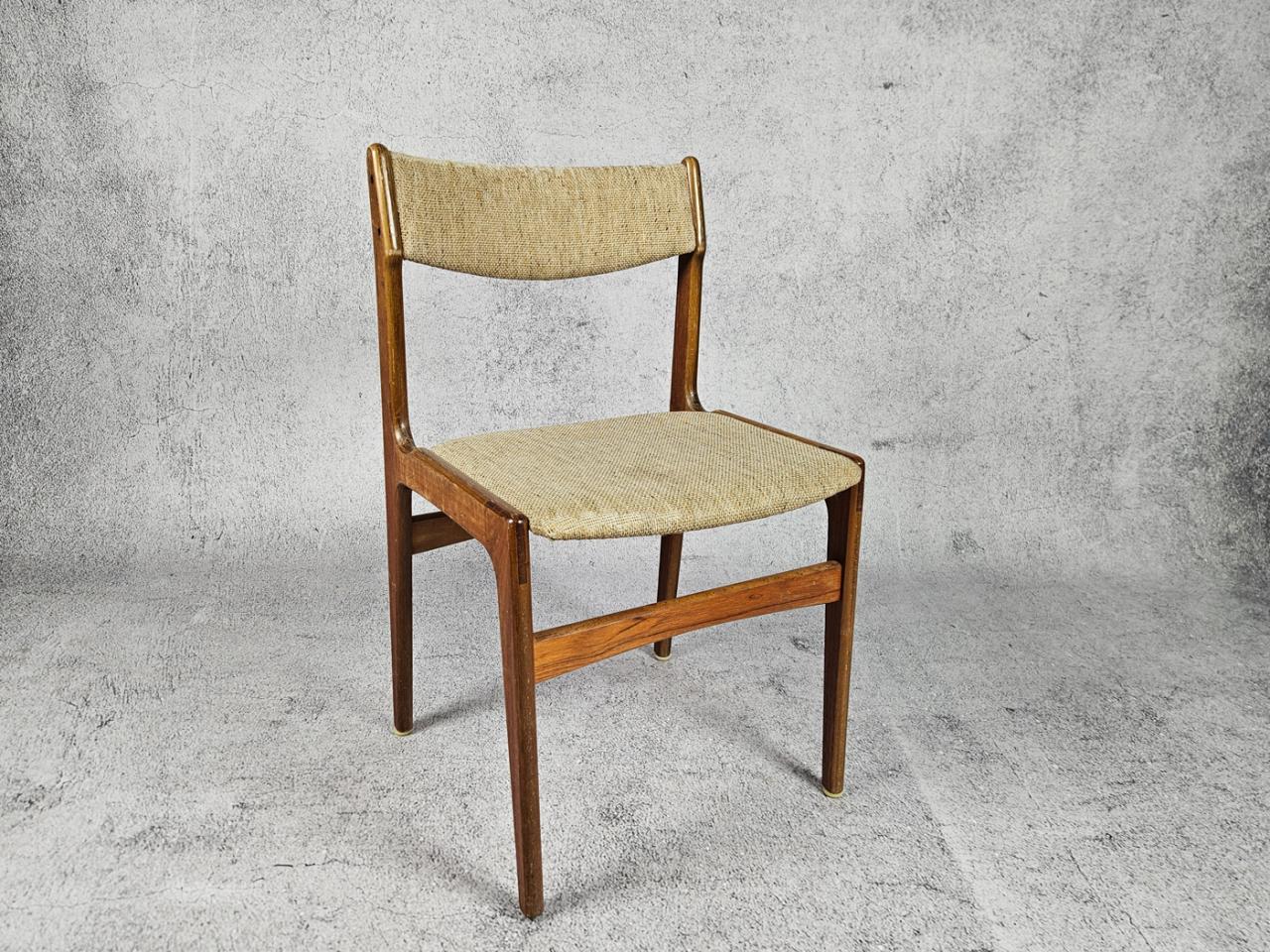 KRZESŁO, E.BUCK SKANDYNAWIA LATA 50-TE