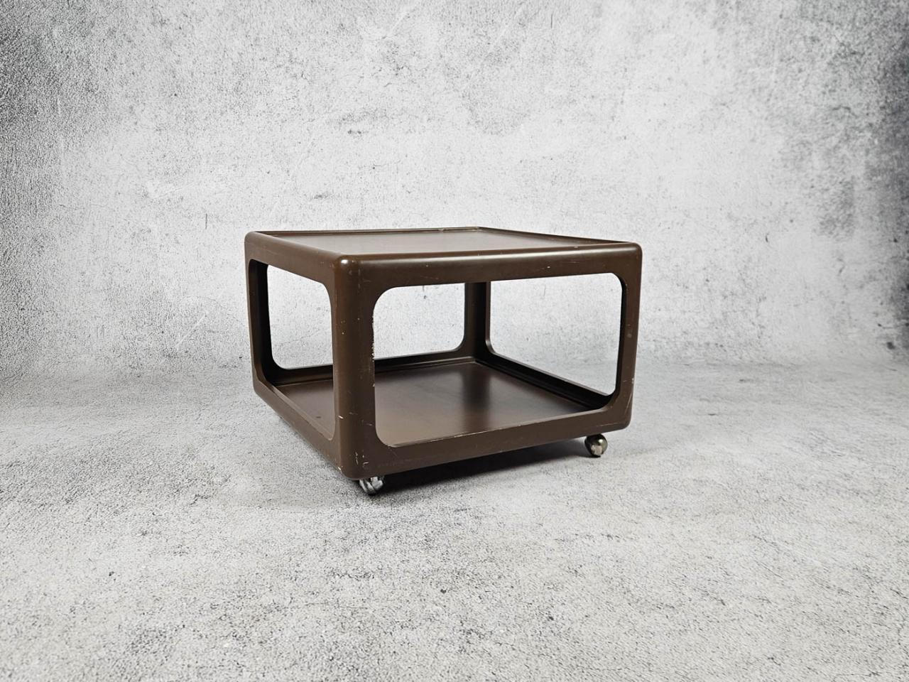 STOLIK KAWOWY NA KÓŁKACH