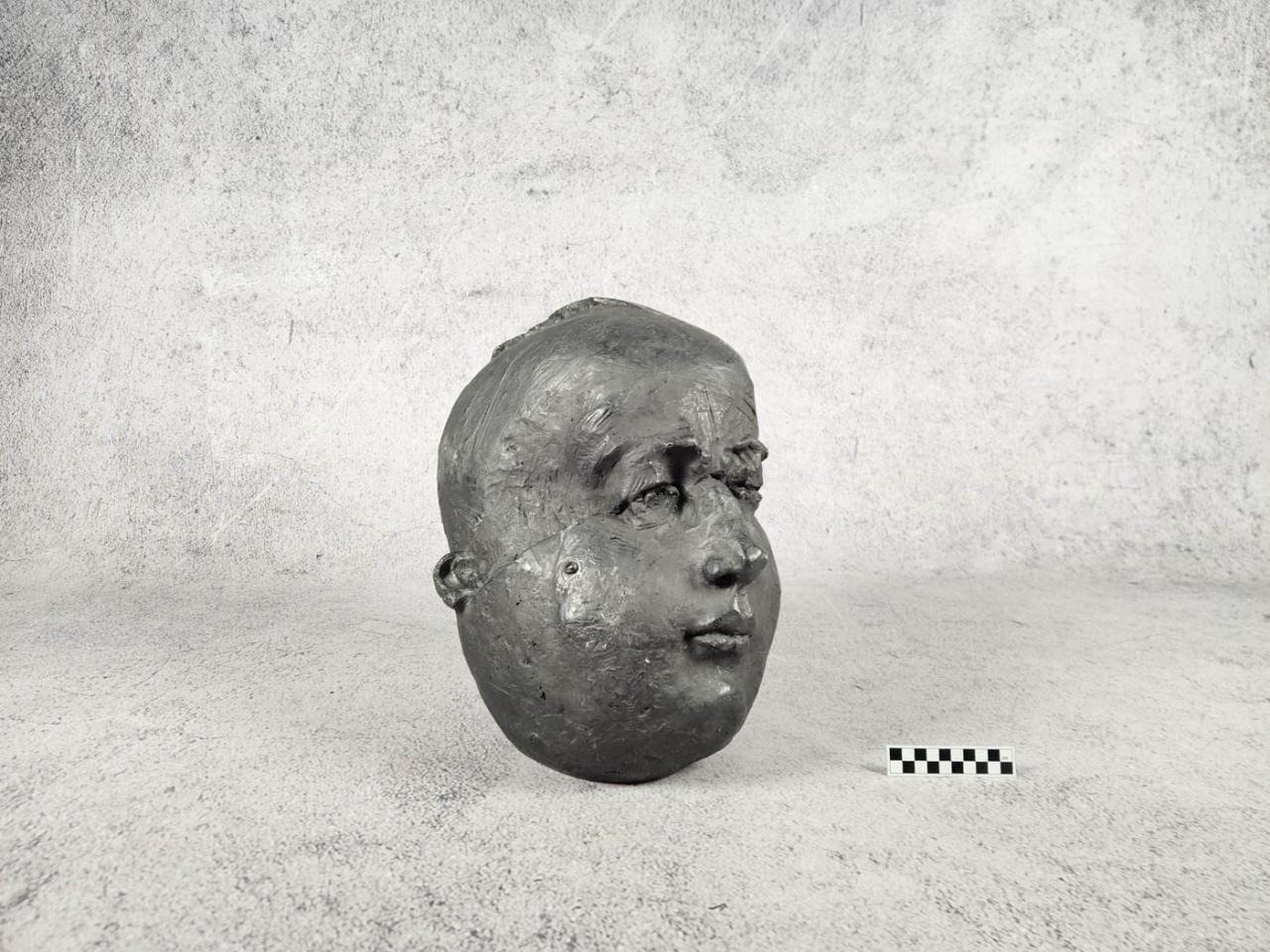 RZEŹBA Z PRAWAMI AUTORSKIMI 