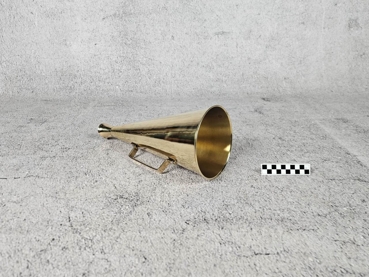 MEGAFON TUBA REŻYSERSKA