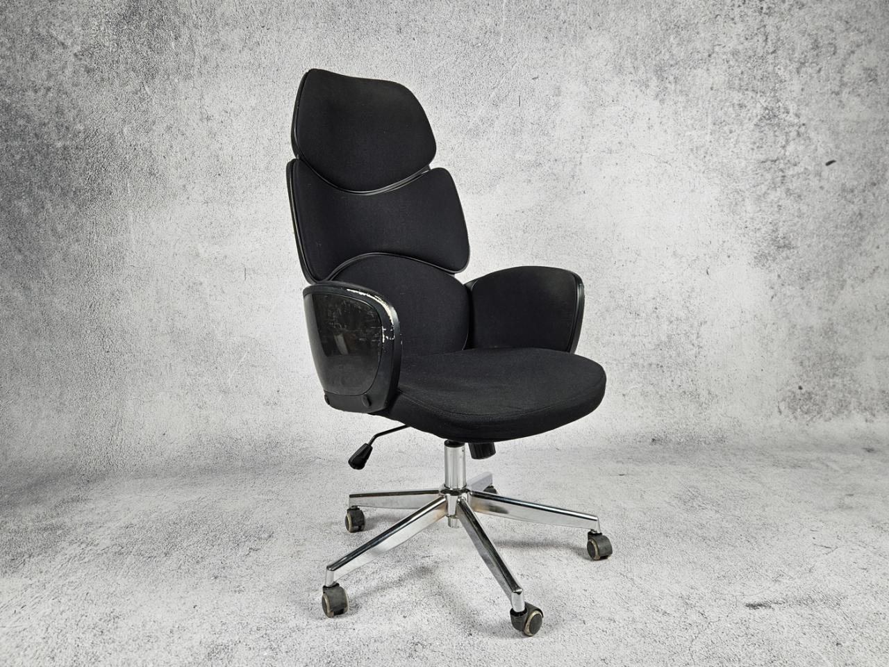 KRZESŁO BIUROWE OBROTOWE