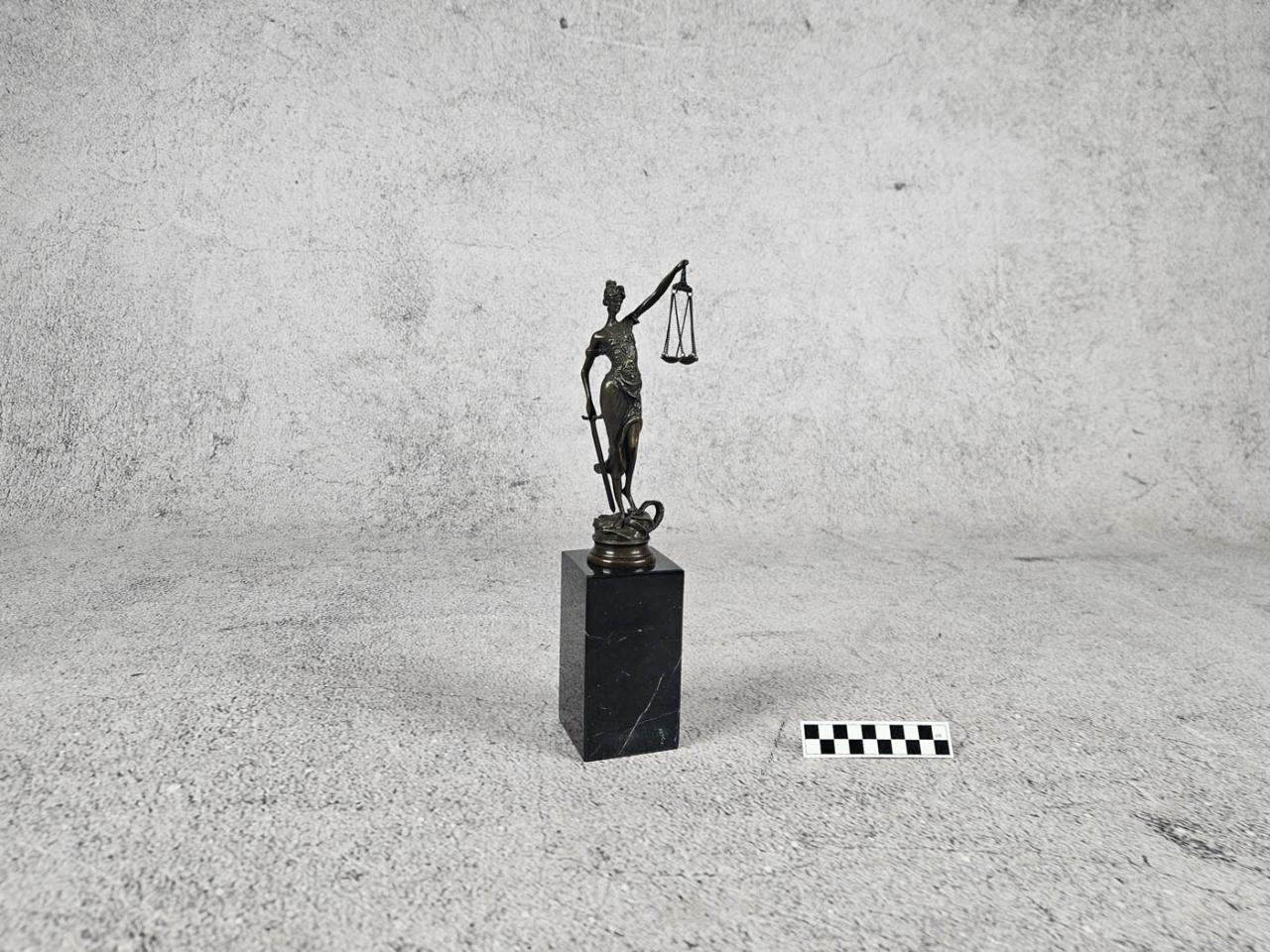 TEMIDA FIGURKA OZDOBNA DEKORACYJNA