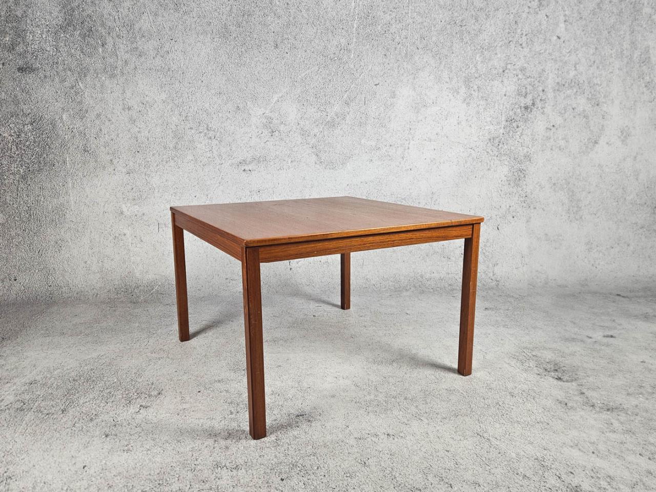 STOLIK KAWOWY, SKANDYNAWSKI