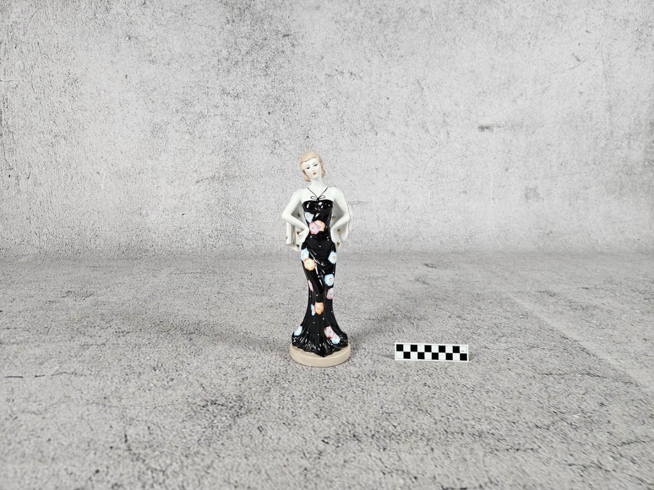 FIGURKA OZDOBNA DEKORACYJNA