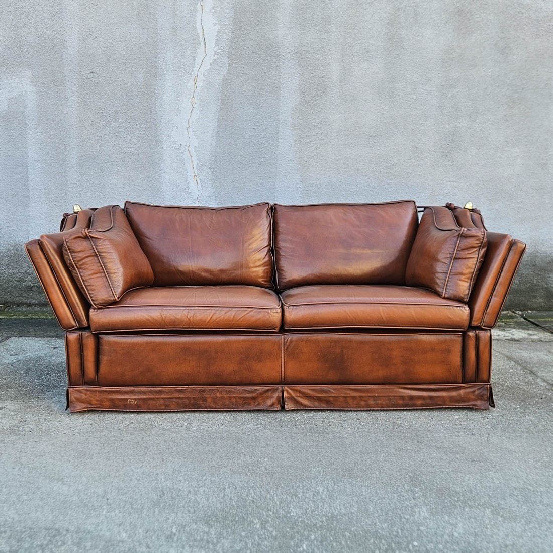 KANAPA SOFA