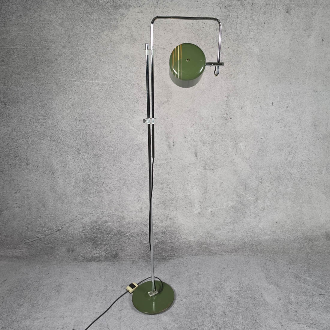 LAMPA PODŁOGOWA