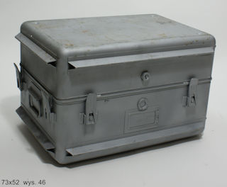 SKRZYNIA Z OKRĘTU PODWODNEGO