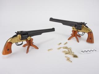 REWOLWER COLT  PISTOLET