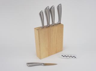 NOŻE KUCHENNE W STOJAKU KOMPLET