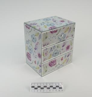 PUDEŁKO SKRZYNECZKA SZKATUŁKA