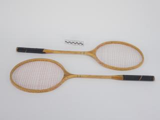 RAKIETA DO BADMINTONA