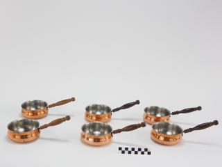 GARNEK RONDELEK MIEDZIANY