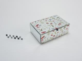 PUDEŁKO SKRZYNECZKA SZKATUŁKA