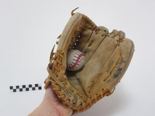 RĘKAWICA BASEBALLOWA