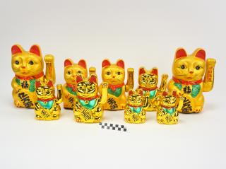 JAPOŃSKI KOT SZCZĘŚCIA MANEKI NEKO 