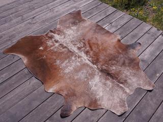 SKÓRA BYDLĘCA CIELECA  Z KROWY DYWAN