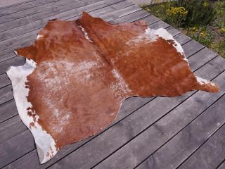 SKÓRA BYDLĘCA CIELECA  Z KROWY DYWAN