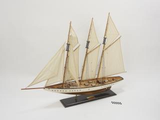 MODEL STATKU FIGURKA