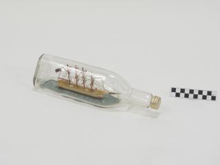 MODEL STATKU FIGURKA STATEK W BUTELCE