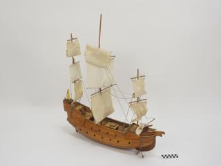 MODEL STATKU FIGURKA