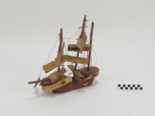 MODEL STATKU FIGURKA