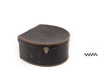 PUDEŁKO NA KAPELUSZE