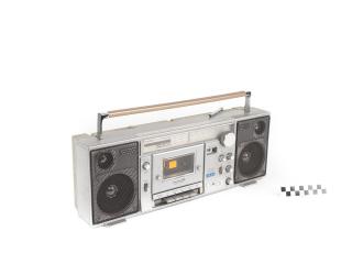 BOOMBOX RADIO