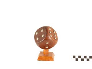 FIGURKA OZDOBNA DEKORACYJNA