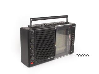 BOOMBOX RADIO