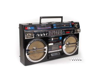 BOOMBOX