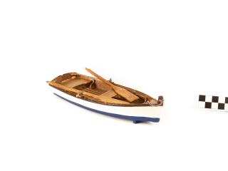 FIGURKA OZDOBNA DEKORACYJNA