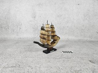 MODEL STATKU FIGURKA