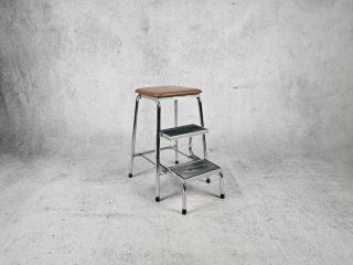TABORET ZE SCHODKAMI