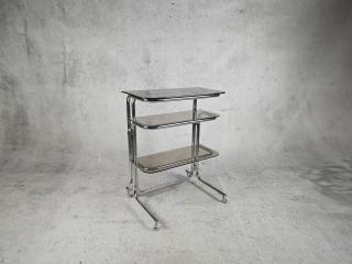 POMOCNIK NA KÓŁKACH